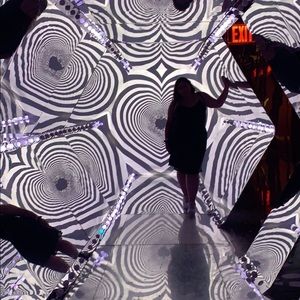 Meet your Posher, Courtney